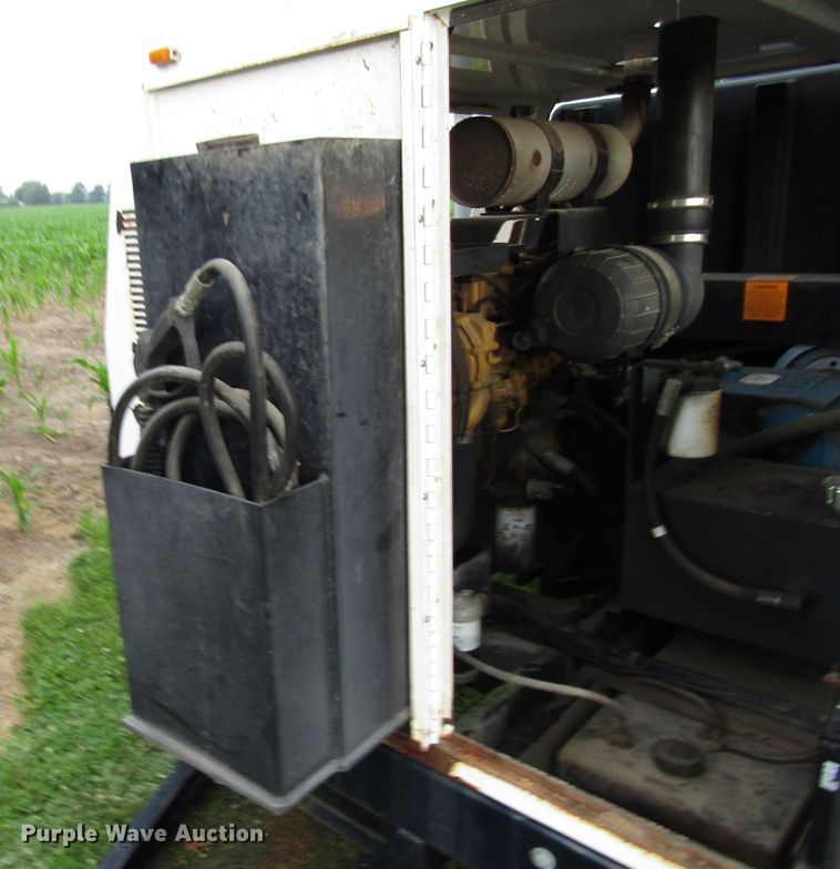 image for item DG1322 2004 Sewer Equipment Co. of America 747FR2000 jetter trailer