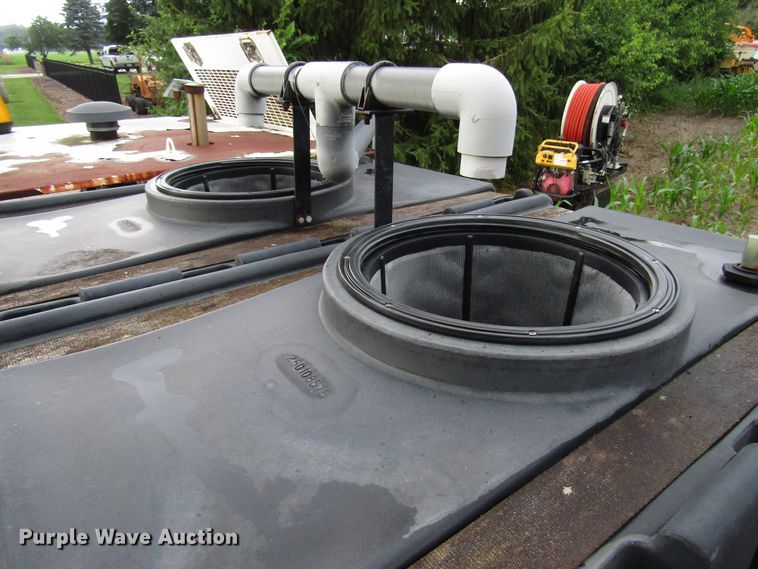 image for item DG1322 2004 Sewer Equipment Co. of America 747FR2000 jetter trailer