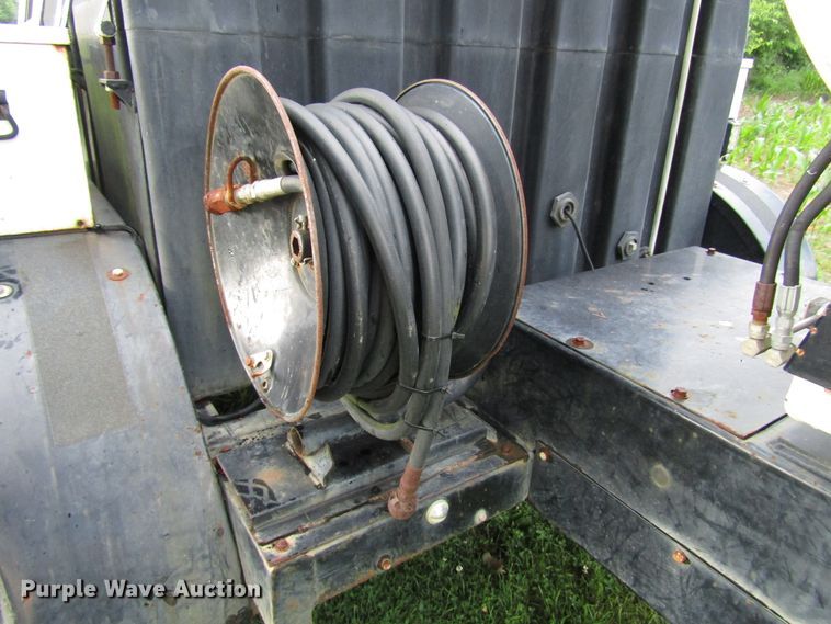 image for item DG1322 2004 Sewer Equipment Co. of America 747FR2000 jetter trailer