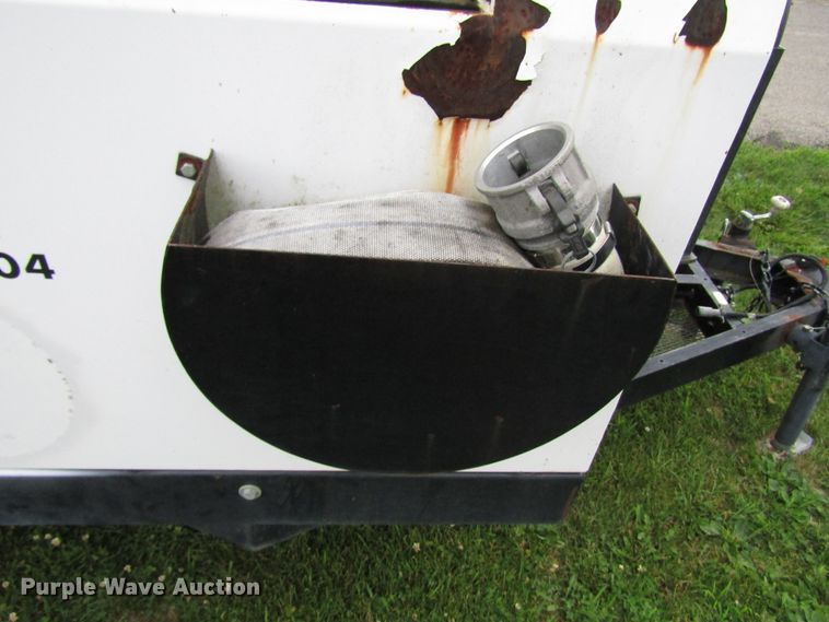 image for item DG1322 2004 Sewer Equipment Co. of America 747FR2000 jetter trailer