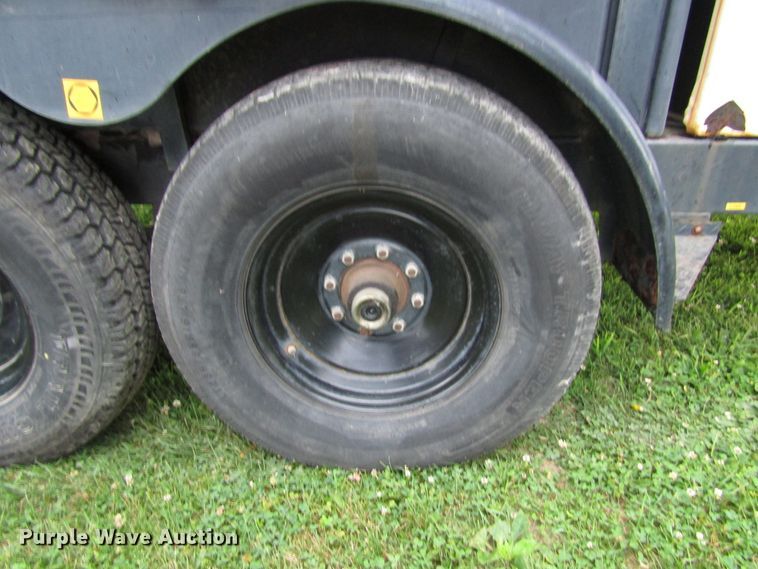 image for item DG1322 2004 Sewer Equipment Co. of America 747FR2000 jetter trailer