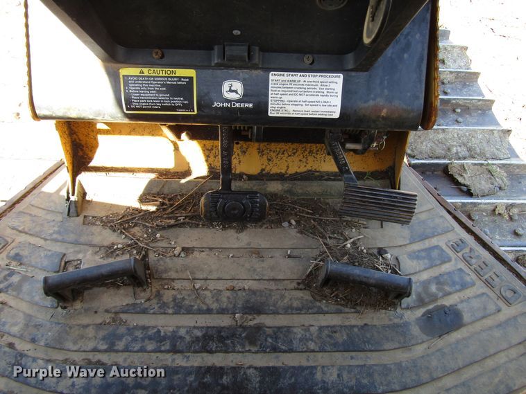 image for item DG1331 2004 John Deere 450H LT dozer