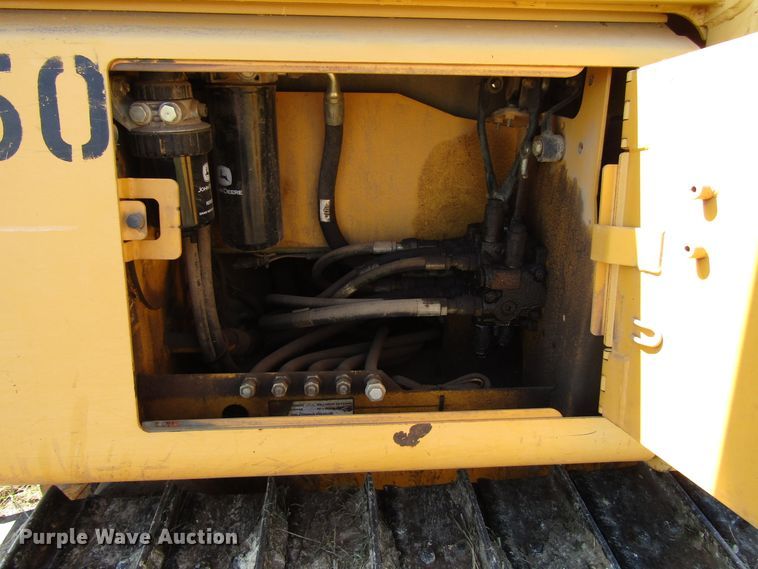 image for item DG1331 2004 John Deere 450H LT dozer