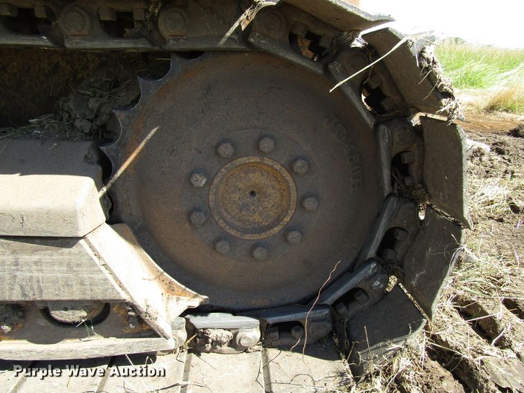 image for item DG1331 2004 John Deere 450H LT dozer