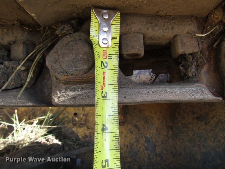 image for item DG1331 2004 John Deere 450H LT dozer