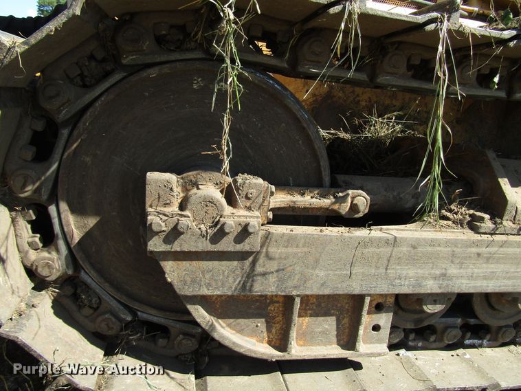 image for item DG1331 2004 John Deere 450H LT dozer