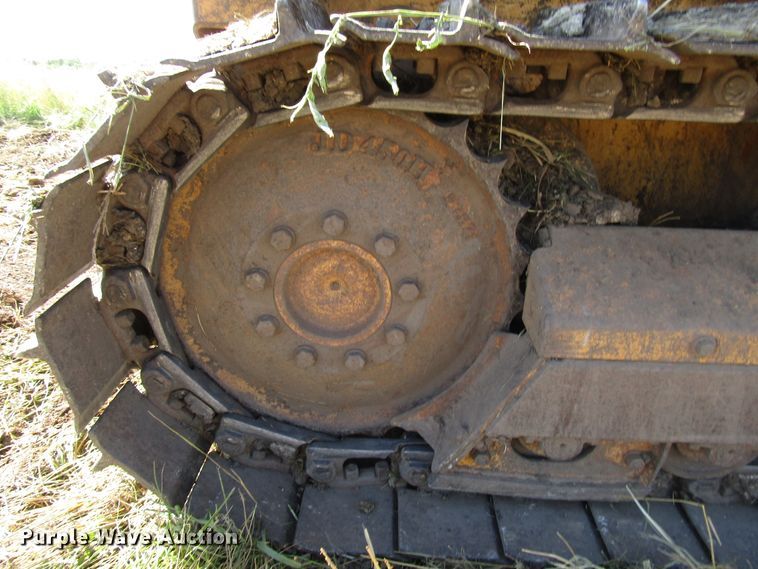 image for item DG1331 2004 John Deere 450H LT dozer