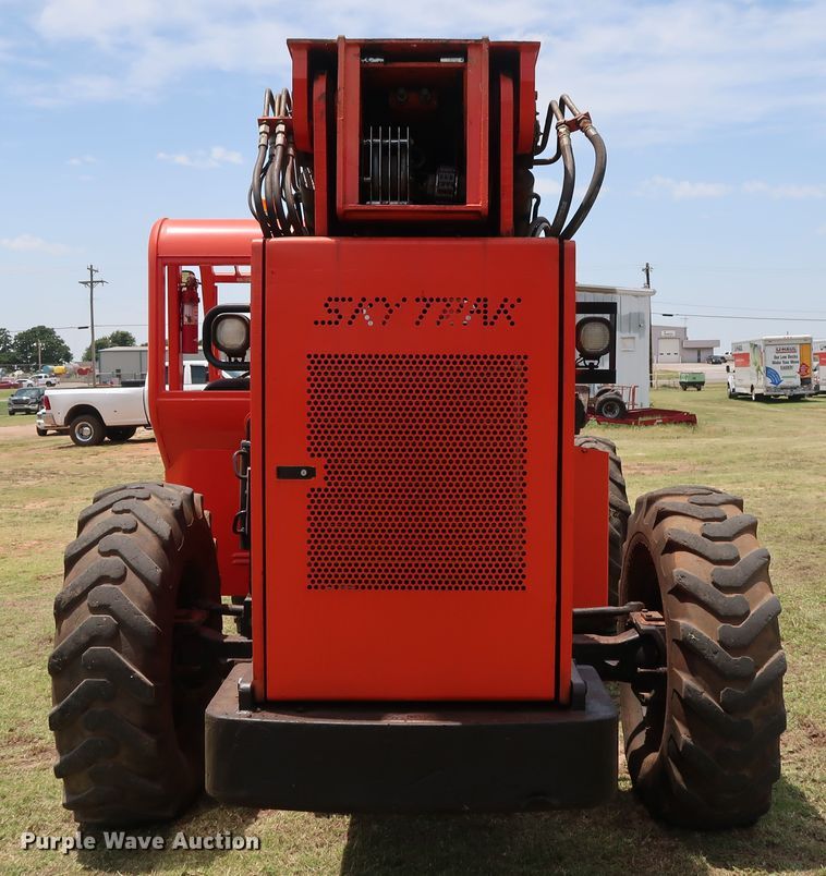 image for item DG4062 2005 Sky Trak 10054 telehandler