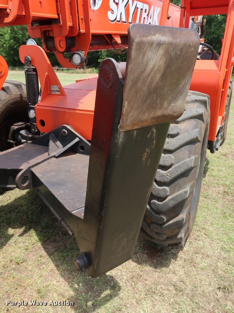 image for item DG4062 2005 Sky Trak 10054 telehandler