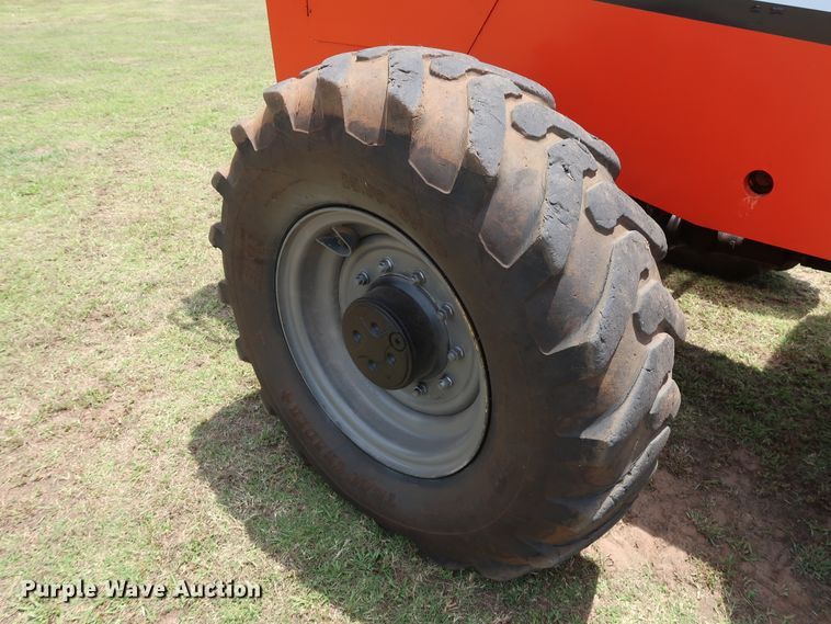 image for item DG4062 2005 Sky Trak 10054 telehandler