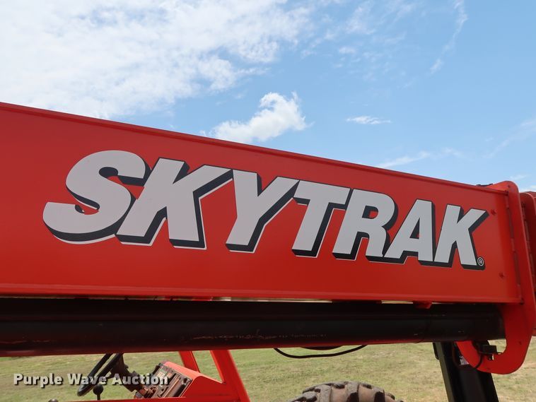 image for item DG4062 2005 Sky Trak 10054 telehandler