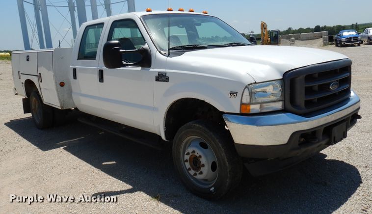 image for item DY9851 2002 Ford F550 XL Crew Cab service truck