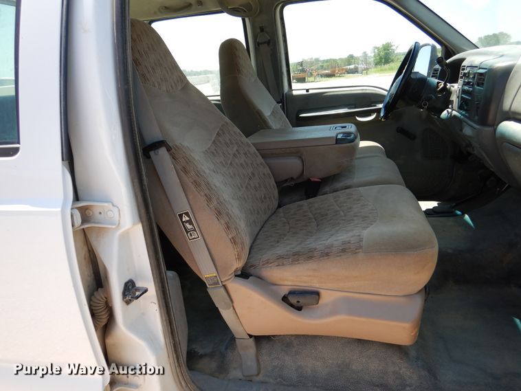 image for item DY9851 2002 Ford F550 XL Crew Cab service truck