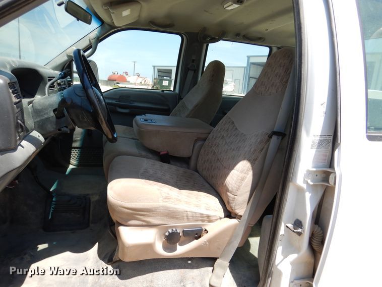 image for item DY9851 2002 Ford F550 XL Crew Cab service truck