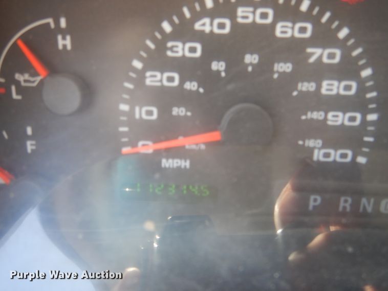 image for item DY9851 2002 Ford F550 XL Crew Cab service truck