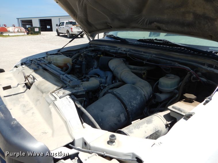 image for item DY9851 2002 Ford F550 XL Crew Cab service truck