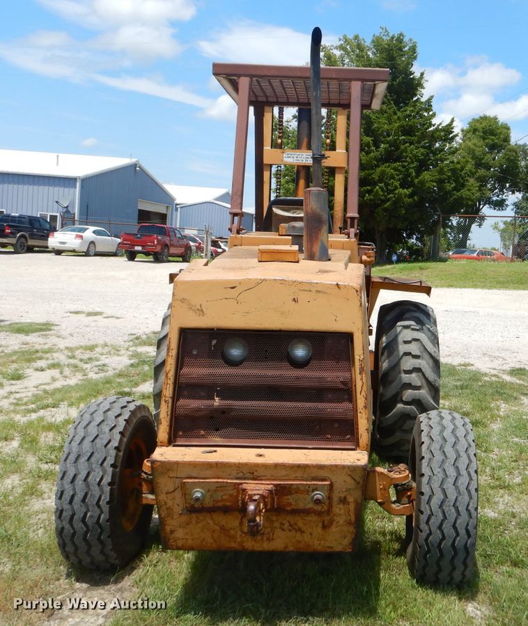 image for item ED9432 Case 586C forklift