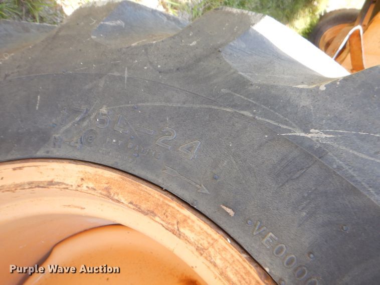 image for item ED9432 Case 586C forklift