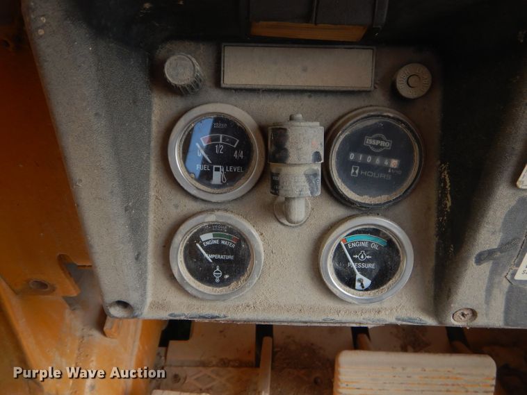 image for item ED9463 Fiat-Allis FL10 track loader