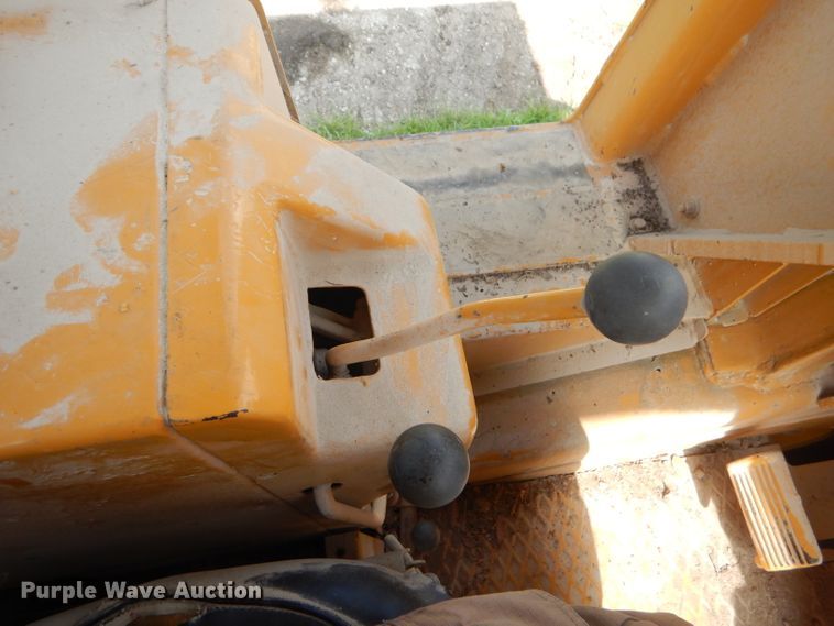 image for item ED9463 Fiat-Allis FL10 track loader