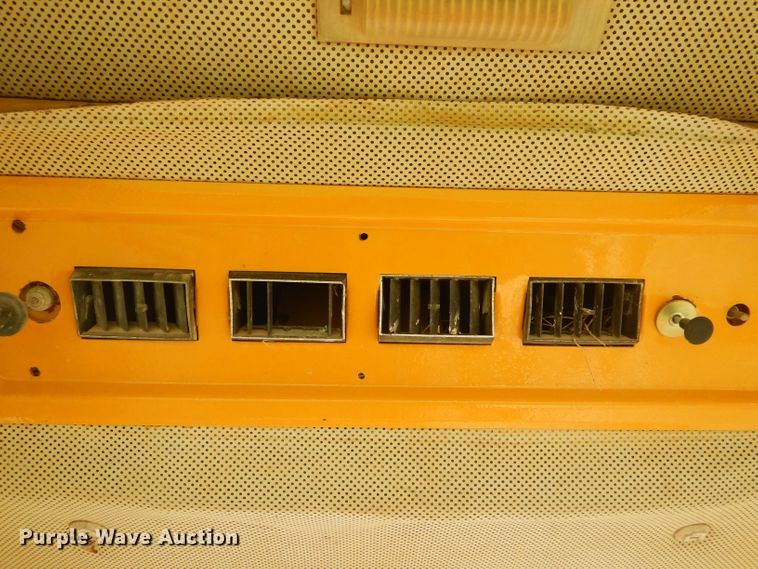 image for item ED9463 Fiat-Allis FL10 track loader