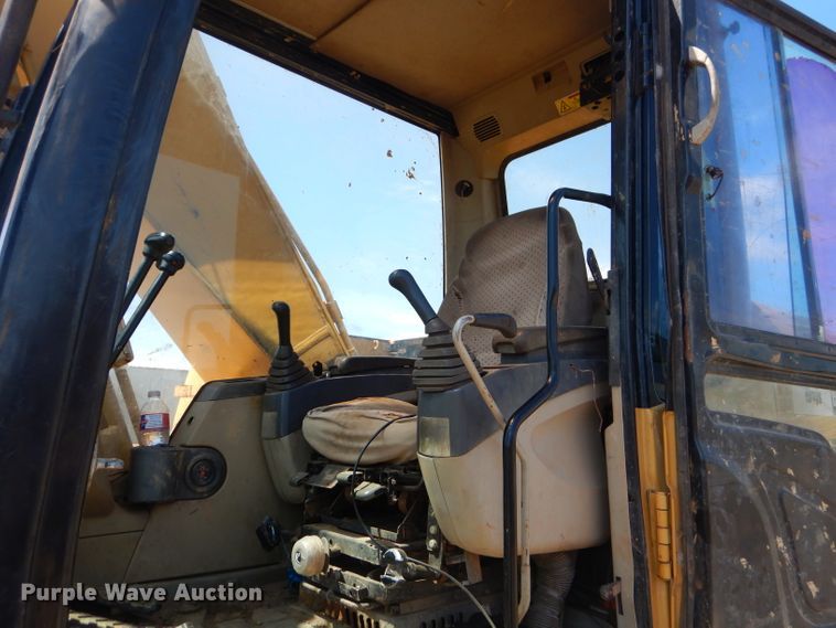 image for item ED9468 2007 Caterpillar 320C L excavator