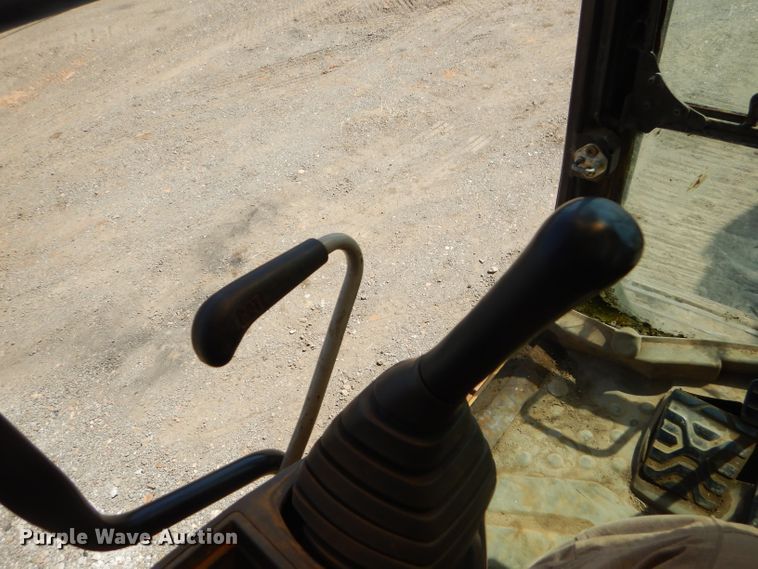 image for item ED9468 2007 Caterpillar 320C L excavator