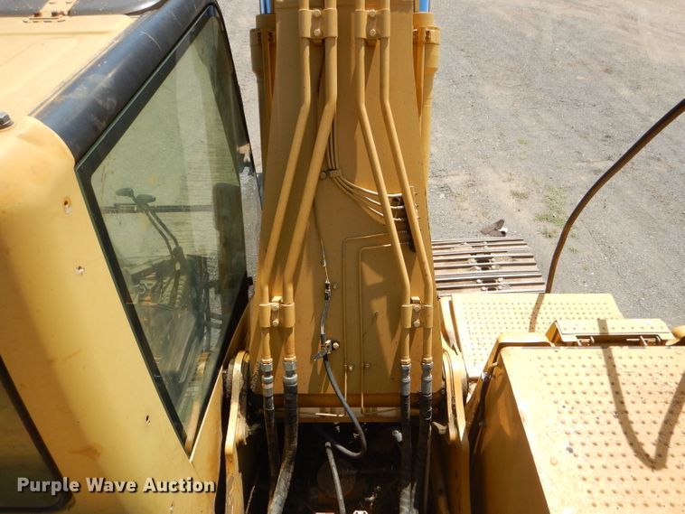 image for item ED9468 2007 Caterpillar 320C L excavator