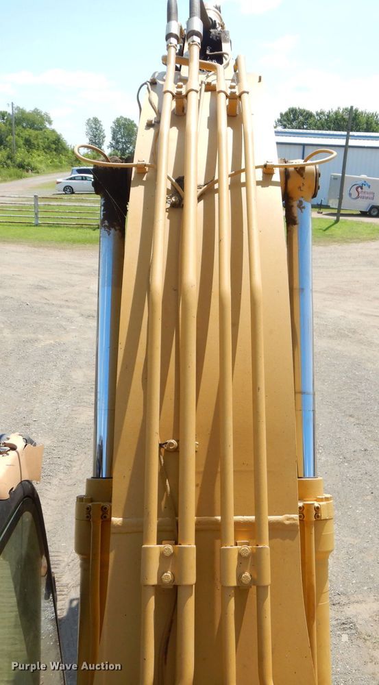 image for item ED9468 2007 Caterpillar 320C L excavator