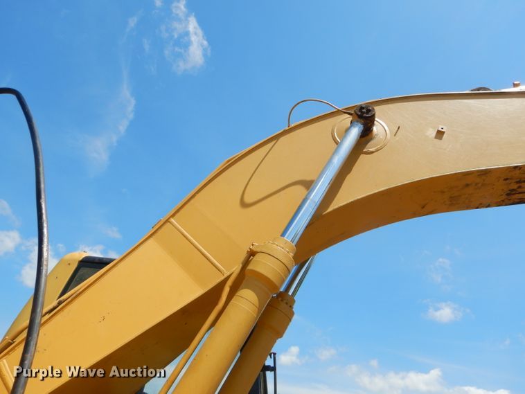 image for item ED9468 2007 Caterpillar 320C L excavator