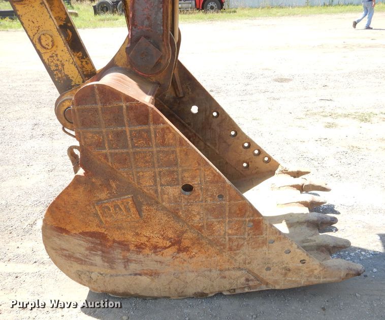 image for item ED9468 2007 Caterpillar 320C L excavator