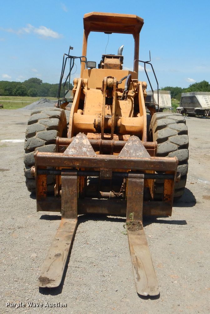 image for item ED9471 1989 Komatsu WA320-1 wheel loader