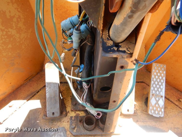 image for item ED9471 1989 Komatsu WA320-1 wheel loader