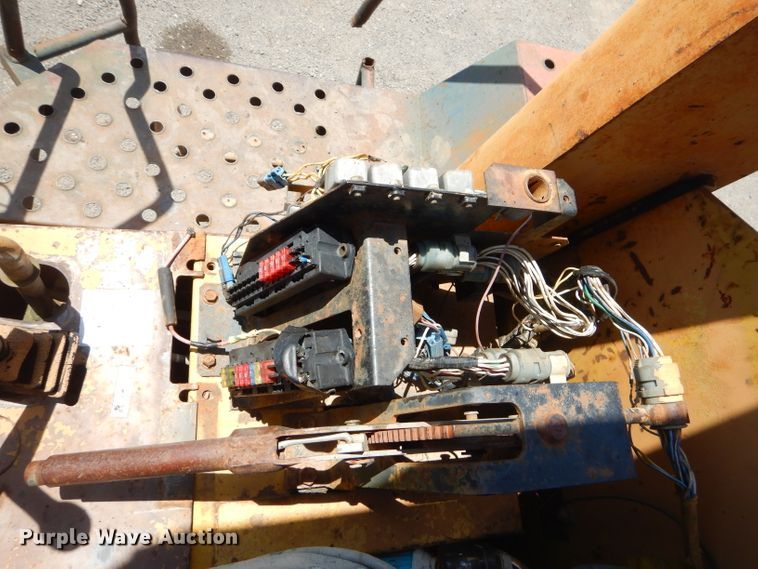 image for item ED9471 1989 Komatsu WA320-1 wheel loader