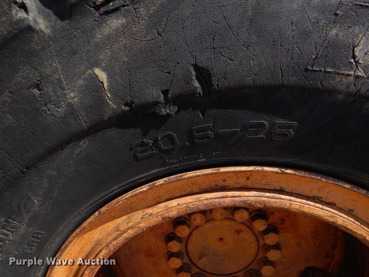 image for item ED9471 1989 Komatsu WA320-1 wheel loader