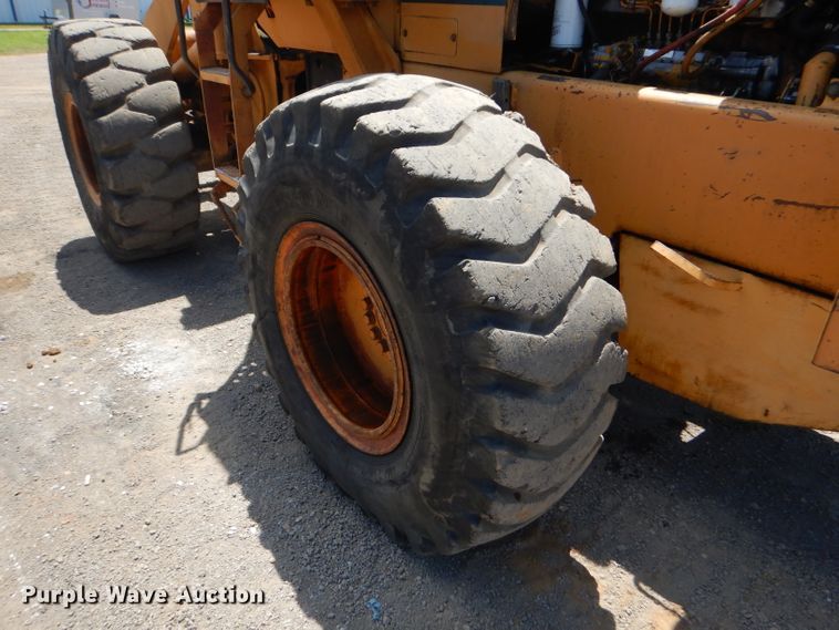 image for item ED9471 1989 Komatsu WA320-1 wheel loader