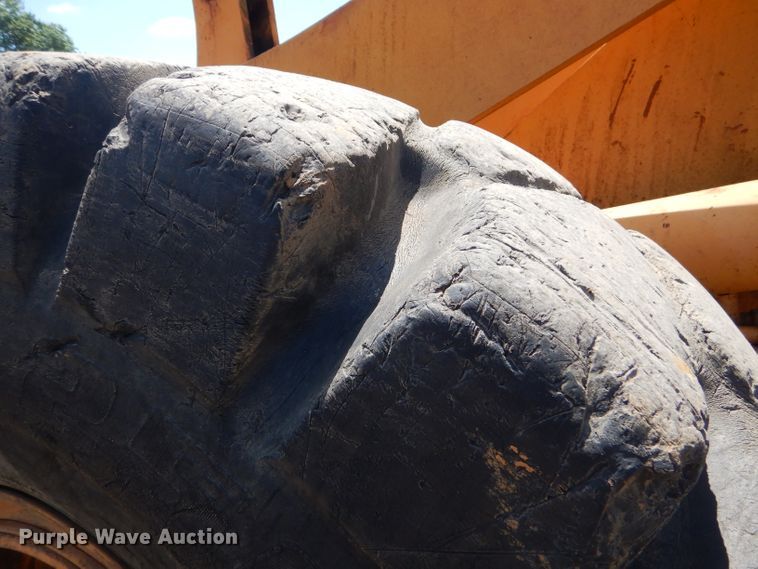 image for item ED9471 1989 Komatsu WA320-1 wheel loader