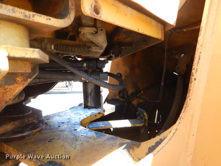 image for item ED9471 1989 Komatsu WA320-1 wheel loader