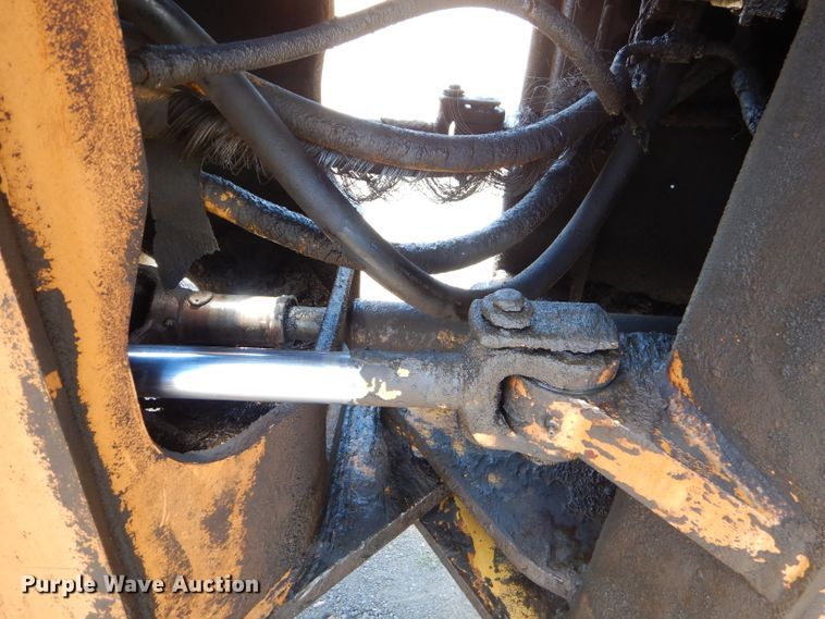 image for item ED9471 1989 Komatsu WA320-1 wheel loader