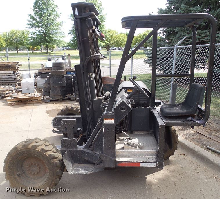 image for item EM9208 1997 Tail Gator 500HWD piggyback forklift