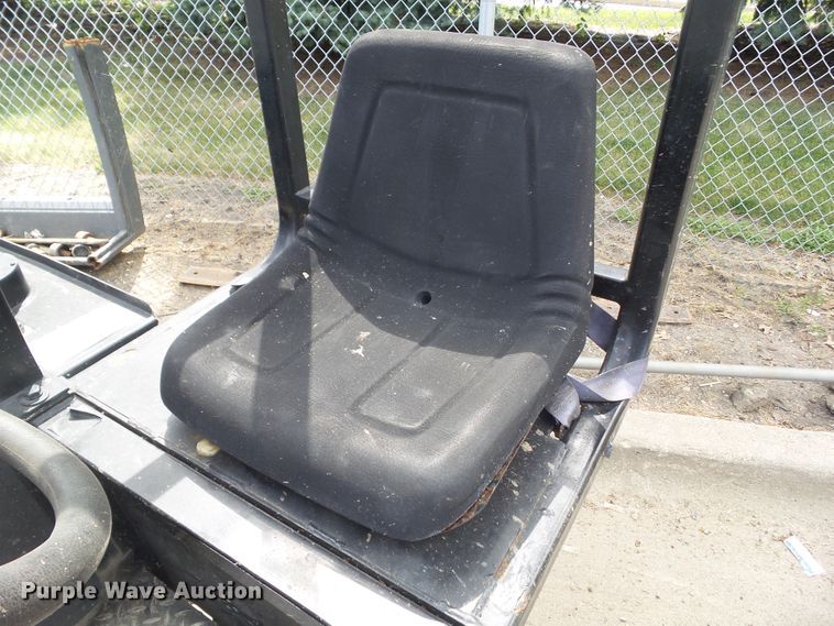 image for item EM9208 1997 Tail Gator 500HWD piggyback forklift