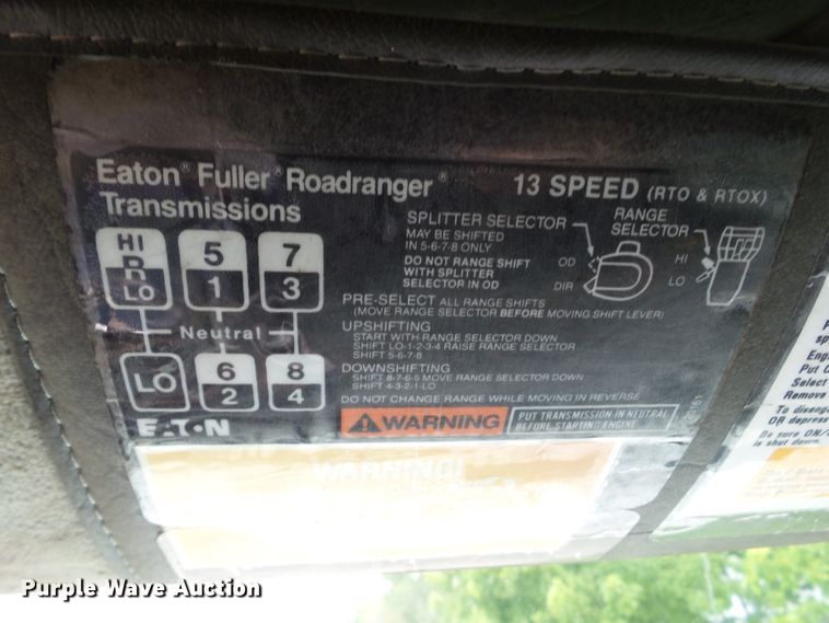 image for item EM9779 1990 White GMC WIA Aero truck chassis