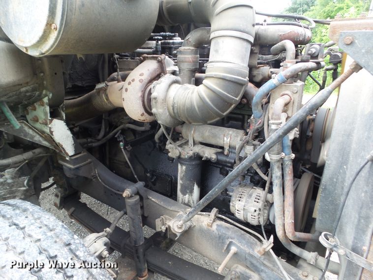 image for item EM9779 1990 White GMC WIA Aero truck chassis