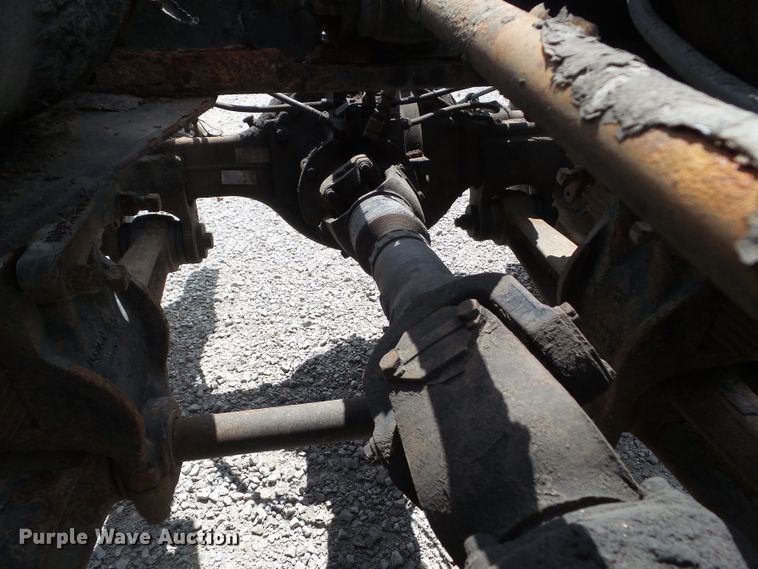 image for item EM9779 1990 White GMC WIA Aero truck chassis