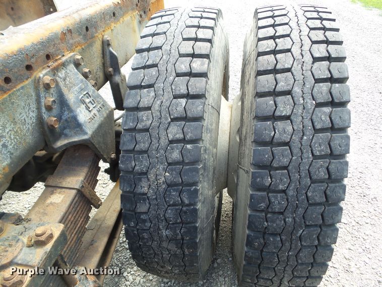 image for item EM9779 1990 White GMC WIA Aero truck chassis