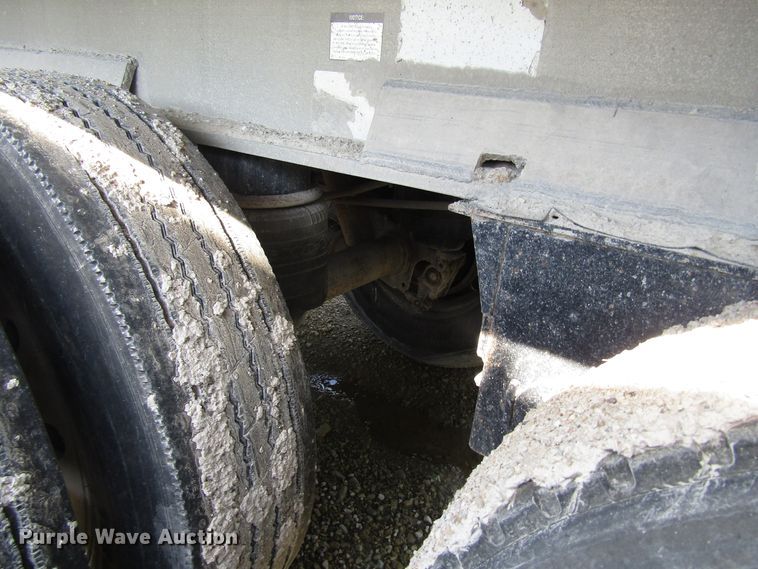 image for item EU9707 2002 Trailstar end dump trailer