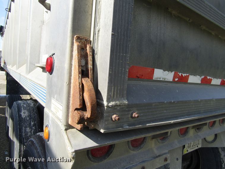 image for item EU9707 2002 Trailstar end dump trailer