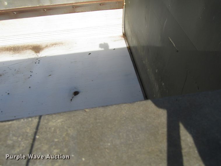 image for item EU9707 2002 Trailstar end dump trailer