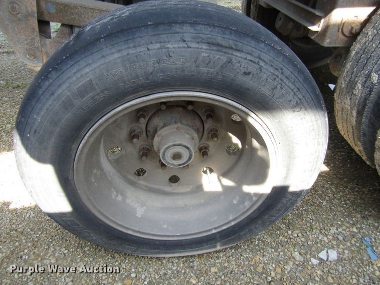 image for item EU9707 2002 Trailstar end dump trailer