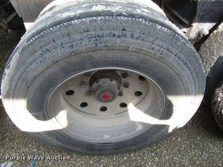 image for item EU9707 2002 Trailstar end dump trailer